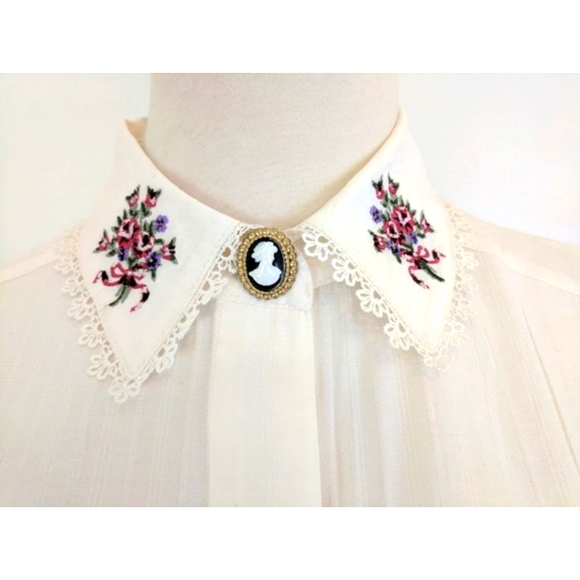 New Jantzen Classics Victorian Button Up Sleeves Cream Top Medium - Picture 6 of 14